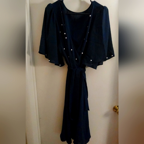 Navy V-neck front dress - Picture 1 of 1